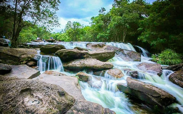 Khu du lịch suối Đá Bàn