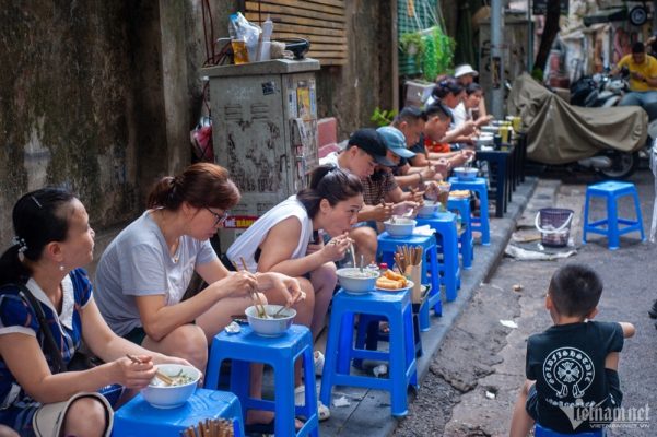 Hà Nội liên tiếp nhận được các giải thưởng quốc tế vinh danh ẩm thực và du lịch.