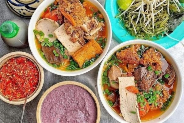 Không phải phở hay bún bò, đây là món Việt được ca ngợi có 'cả thế giới hương vị'