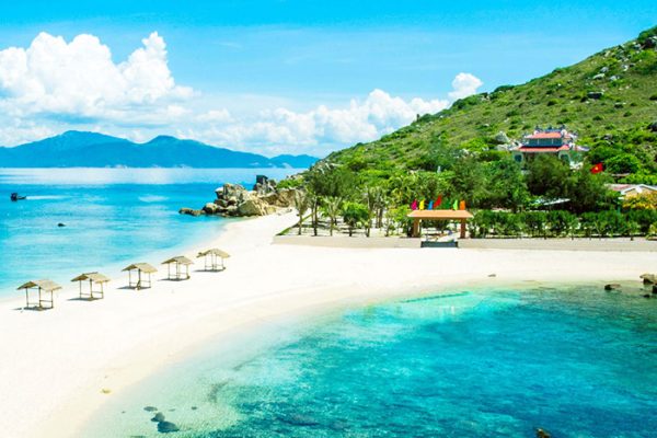 Đảo Yến Nha Trang – Điểm CHECK IN tuyệt đẹp giữa biển trời