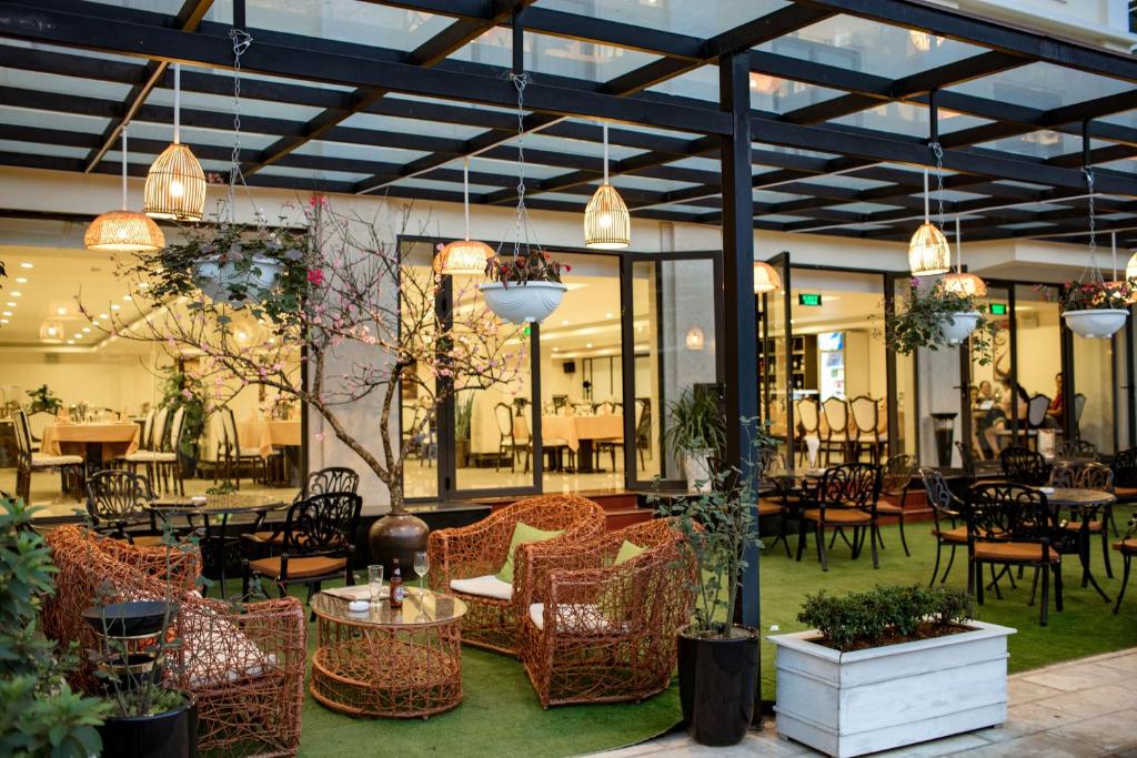 Không gian và view phòng tại khách sạn