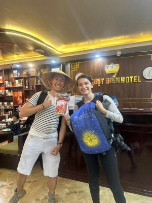 Khách Sạn Thụy Điển SaPa nằm ngay sát Hồ Sa Pa