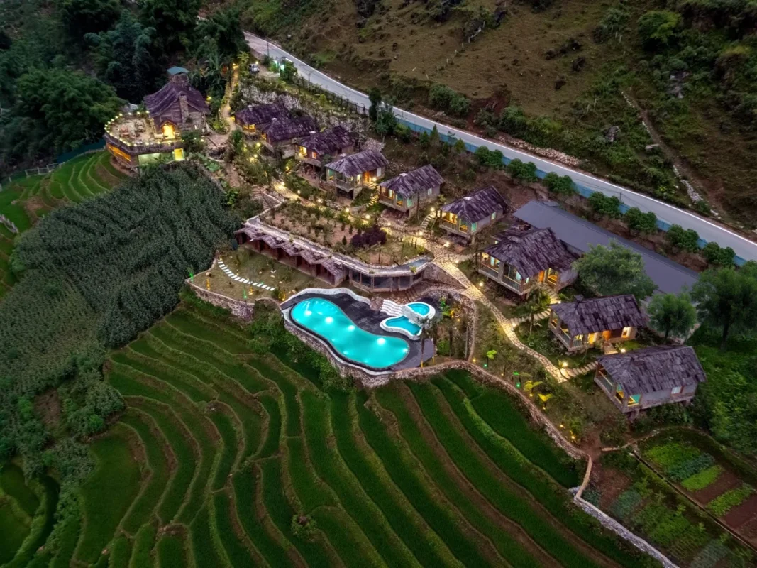 Toàn cảnh Laxsik Ecolodge Sapa giữa núi rừng