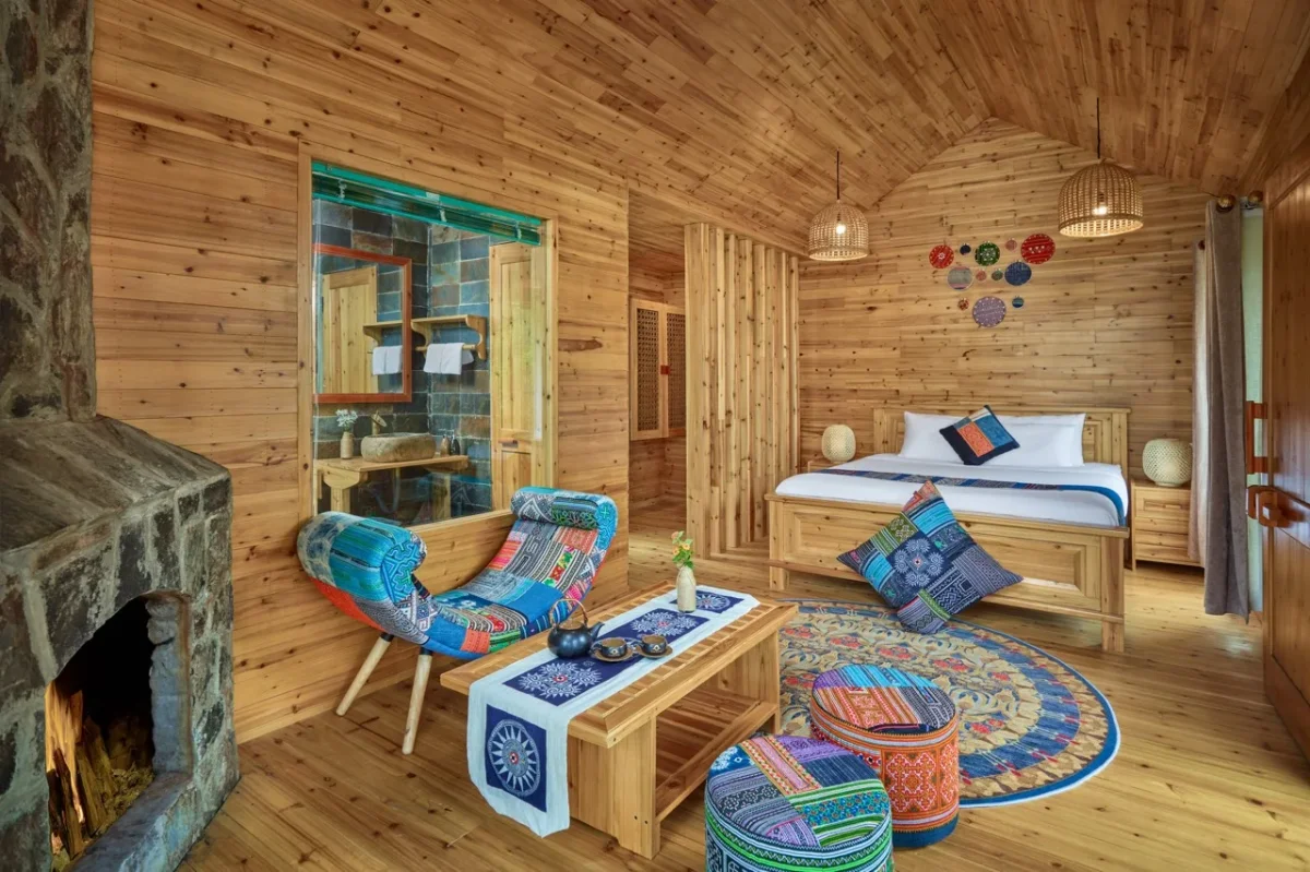 Phòng nghỉ bungalow tại Laxsik Ecolodge với view hướng núi thơ mộng