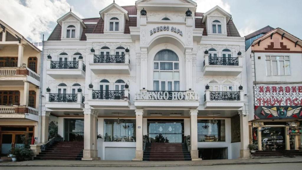 Toàn cảnh Arengo Hotel & Travel Sa Pa với thiết kế hiện đại và tiện nghi