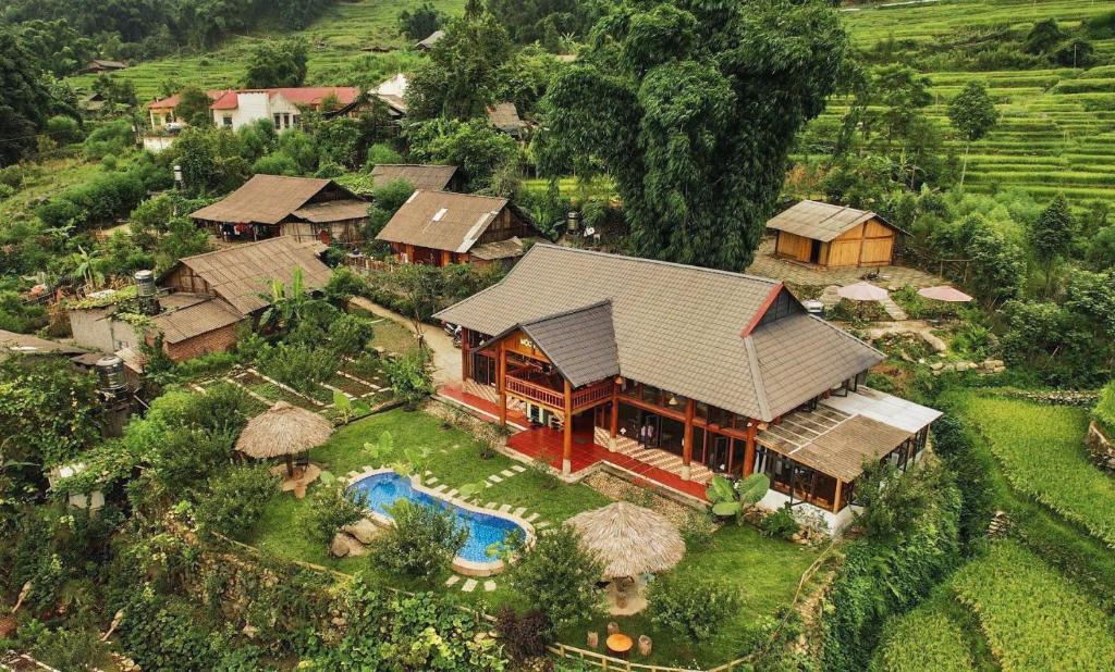 Toàn cảnh Mộc Home Sapa giữa thung lũng Mường Hoa xanh mát