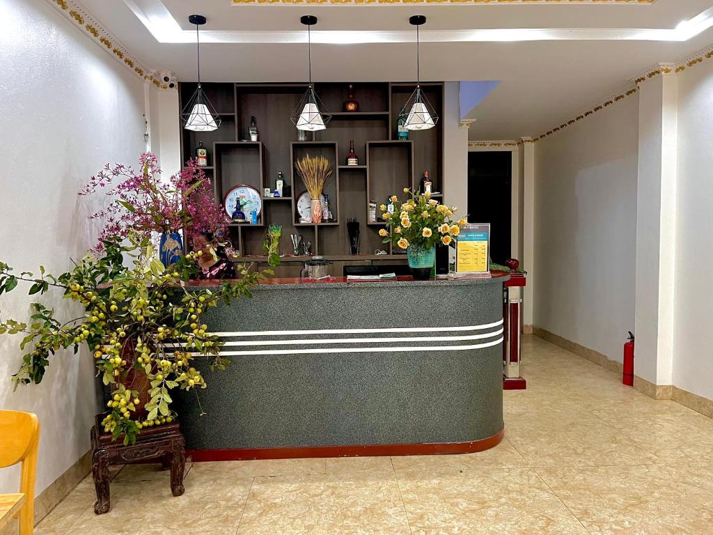 Khách sạn nằm ngay trung tâm Sa Pa .