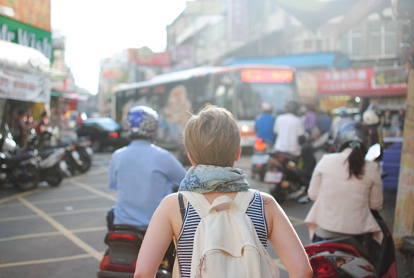 Việc du lịch tự túc cũng tiềm ẩn nhiều rủi ro, và tốt nhất là bạn không nên đi cùng các thành viên lớn tuổi trong gia đình.