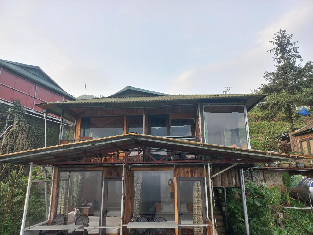 Valley View Coffee & Stay tọa lạc ở vị trí yên tĩnh