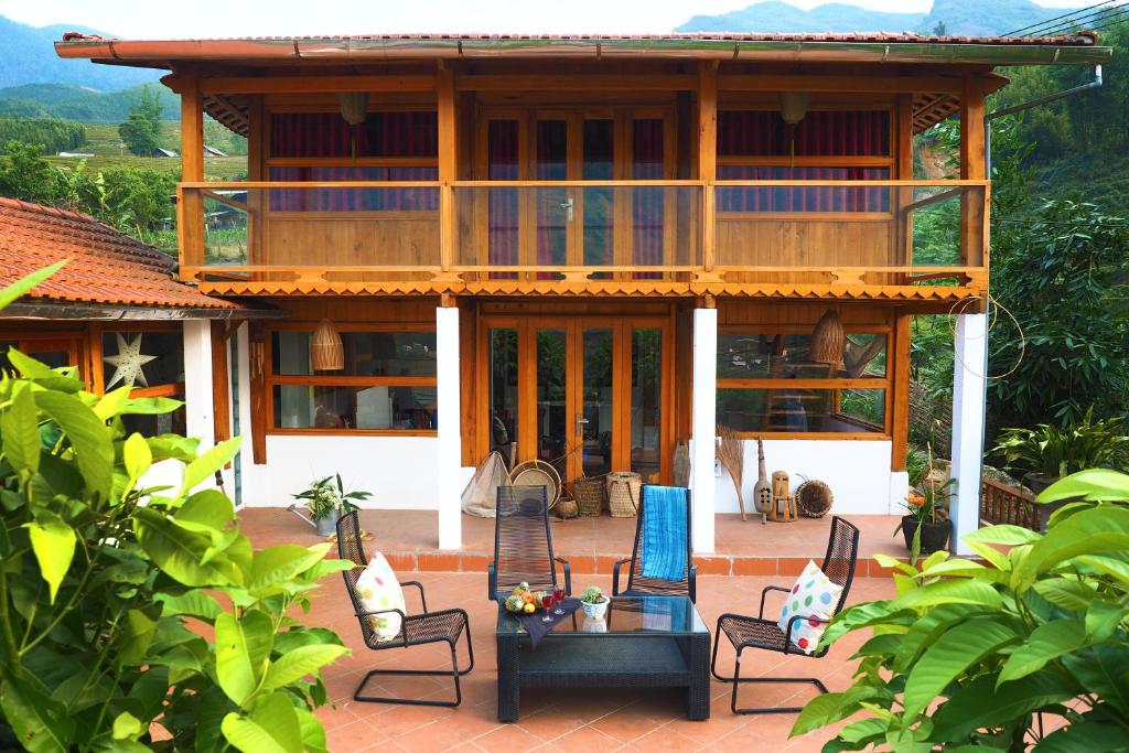 Luckydaisy Buffalo House là homestay được du khách quốc tế và trong nước yêu thích khi đến với Sapa.