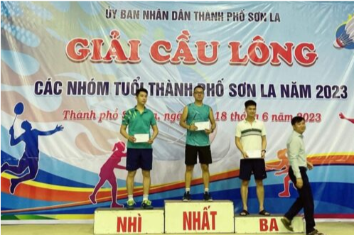 Tuấn Sport đạt giải nhất cầu lông đơn các nhóm tuổi thành phố Sơn La 2023