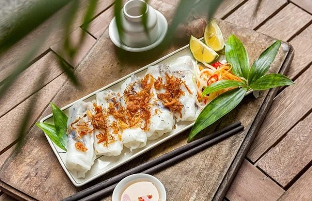 Bánh cuốn nóng là món khoái khẩu của nhiều người