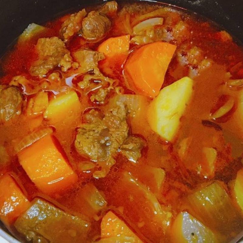 Hầm gân bò