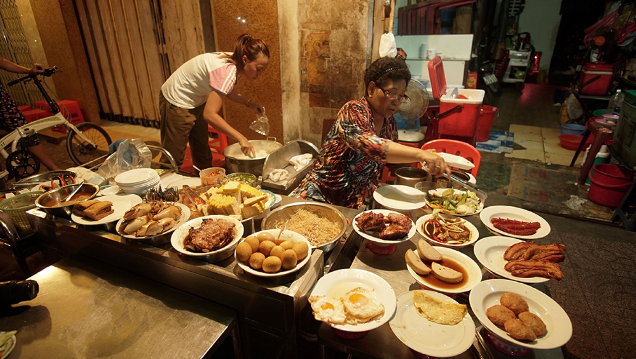 Khám phá ẩm thực địa phương