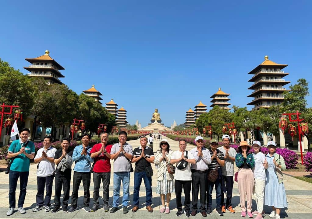 Sắp xếp công việc và chọn thời điểm khởi hành