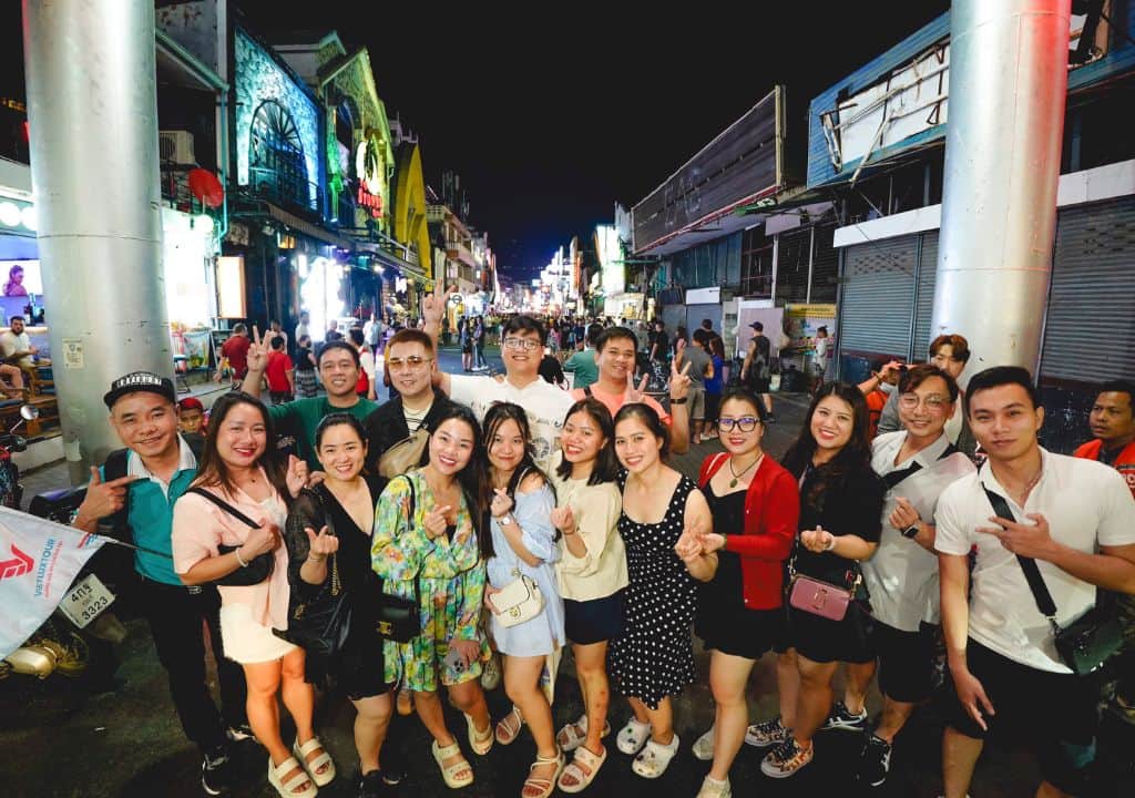 Sắp xếp công việc và chọn thời điểm khởi hành