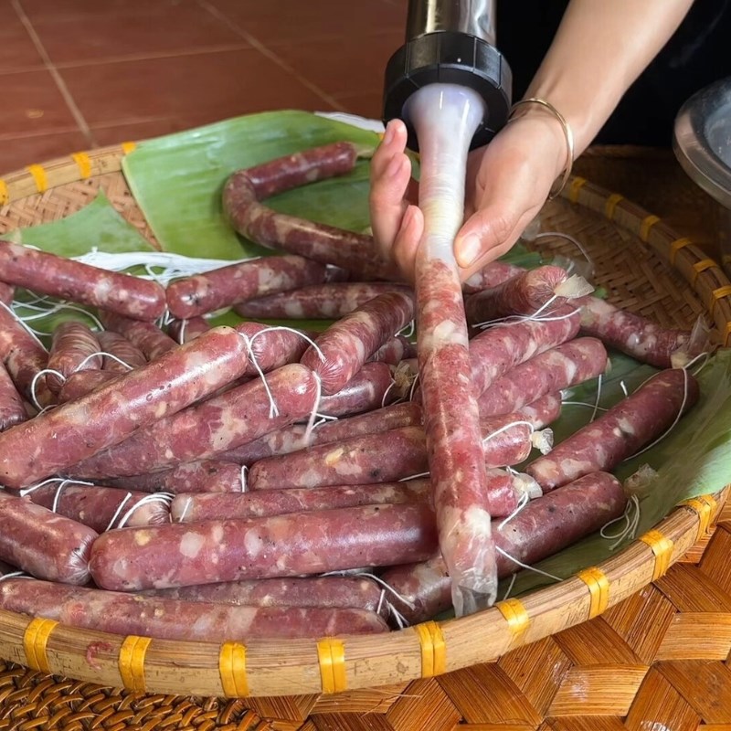 Nhồi lạp xưởng