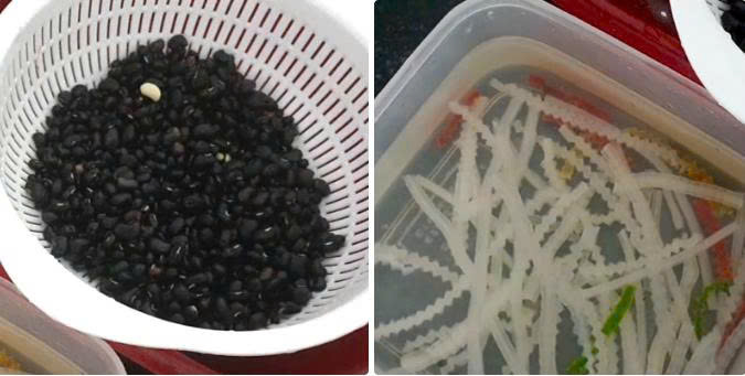 Ngâm đậu đen và bột khoai